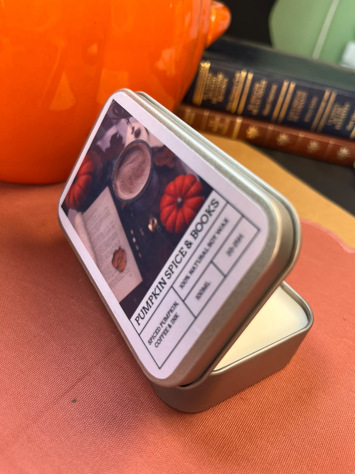 PUMPKIN SPICE & BOOKS · Vela de Soja Natural - Imagen 6